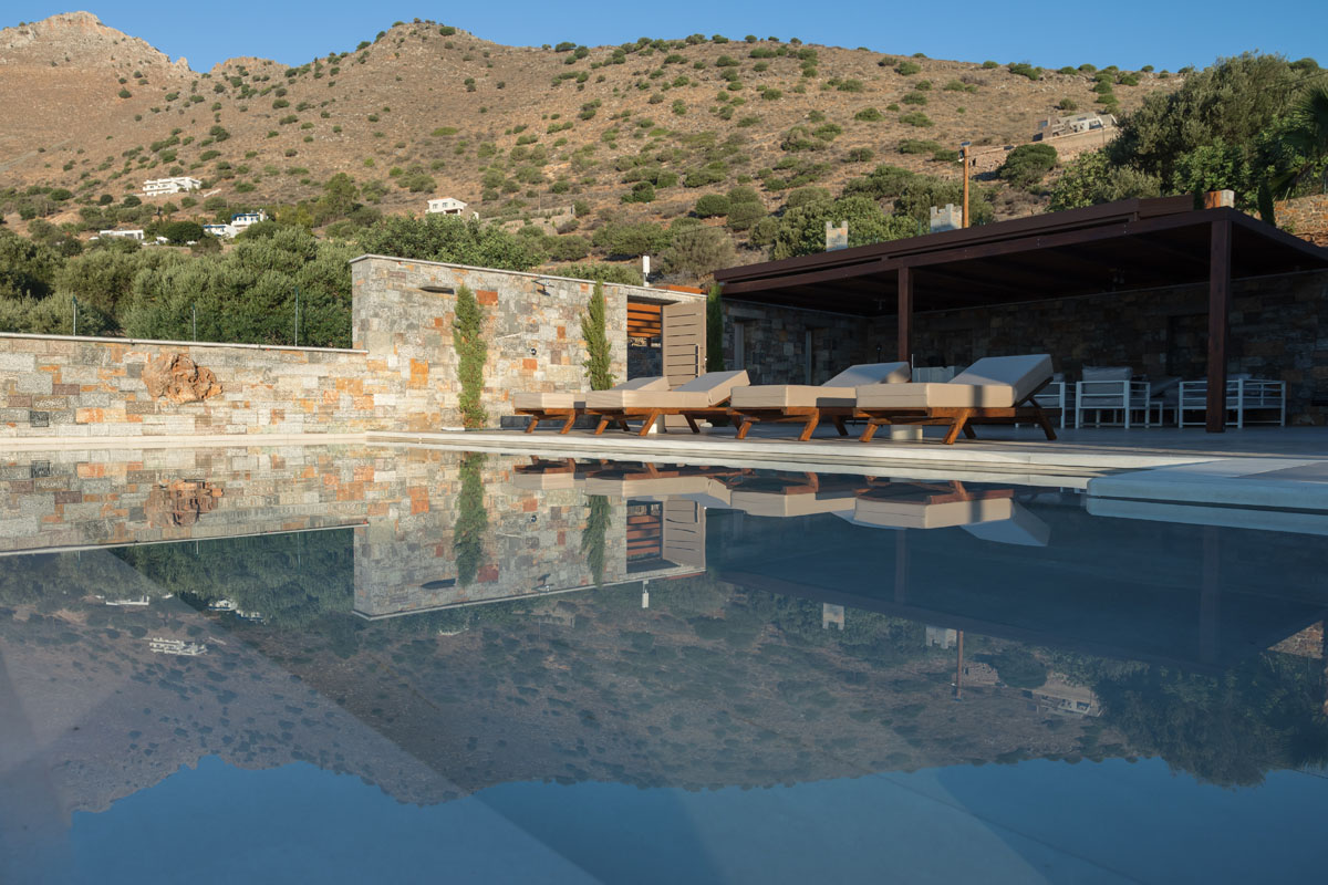 Zeus Luxury Villas
